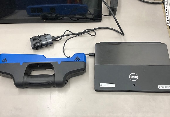 ハンディスキャナとDELL製のノートパソコン
